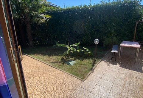 Villa con piscina Casatenovo